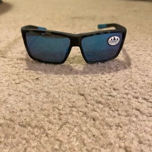 NEW men’s Costa sunglasses